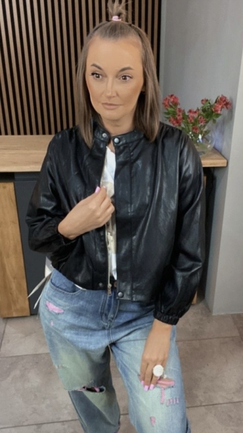 Kurtka z eko skóry Czarna Kurtka z eko skóry Czarna