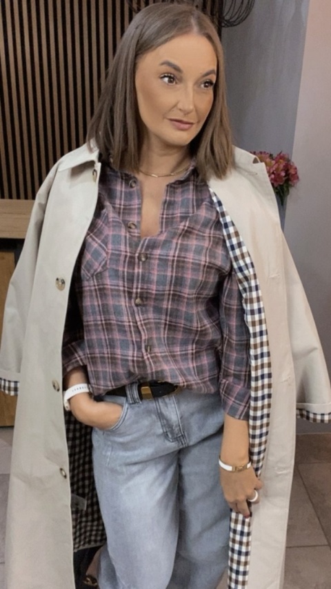 Koszula w kratę szaro-różową