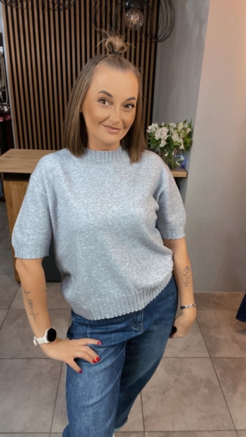Sweter JUST WOMAN z krótkim rękawem - Szary