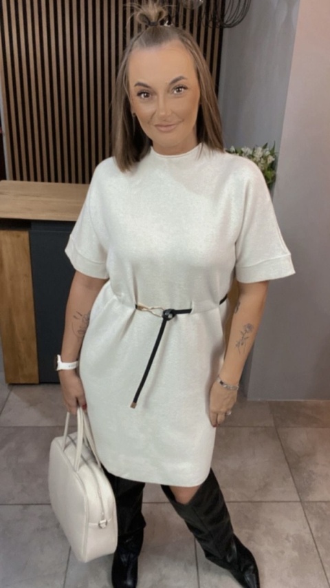 Sukienka dzianinowa Melody z paskiem - Śmietanka