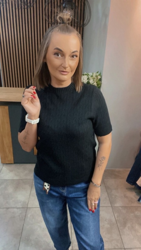 Sweter ze splotem warkoczowym - Czarny