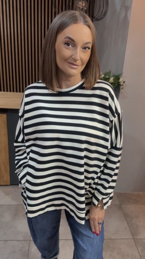 Bluzka w paski - oversize - biało-czarna
