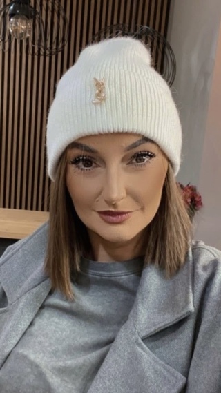 Czapka z monogramem YSL - Śmietanka