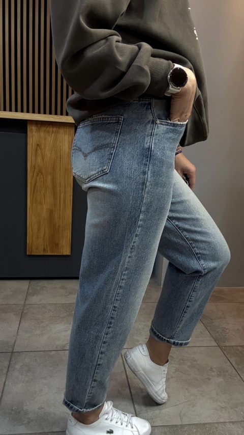 Jeansy Uiuj boyfriend UBF152-6 – klasyczny niebieski denim