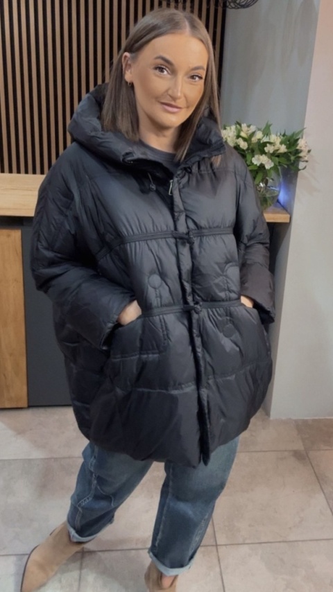 Kurtka Naturalny puch „Pętelka” – czarna