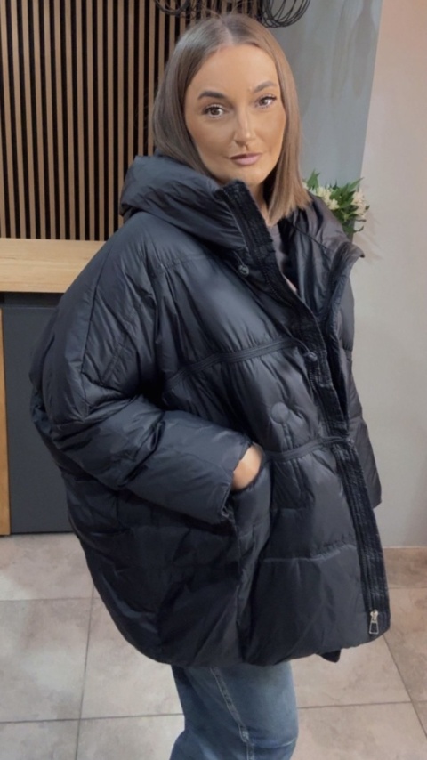 Kurtka Naturalny puch „Pętelka” – czarna