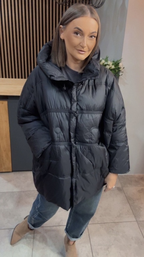 Kurtka Naturalny puch „Pętelka” – czarna