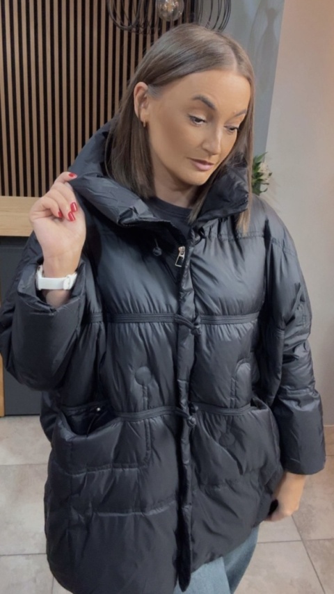 Kurtka Naturalny puch „Pętelka” – czarna