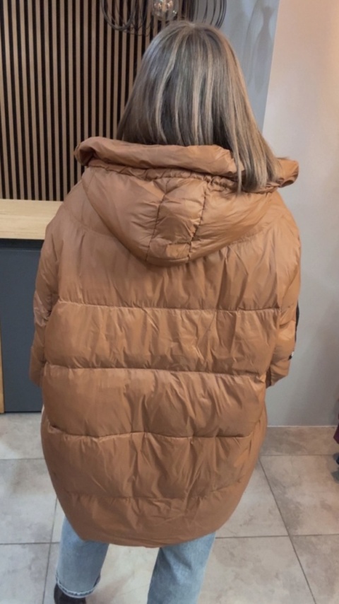 Kurtka Oversize z Naturalnym Puchem - Karmel