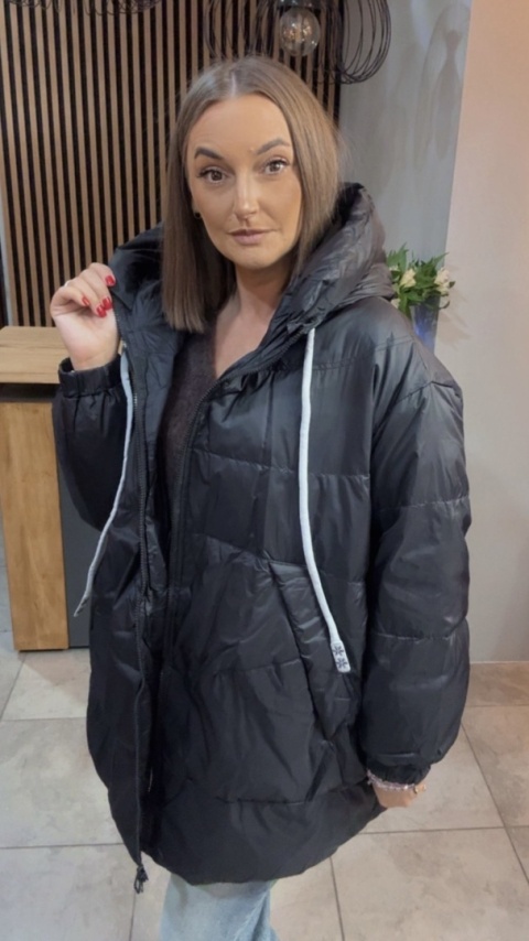 Kurtka Oversize z Naturalnym Puchem - Czarna