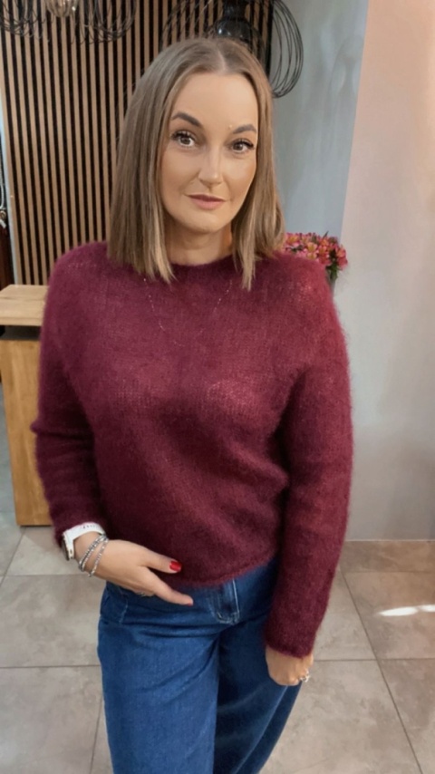 Sweter Kid Moher - klasyczny krój z okrągłym dekoltem - Bordo