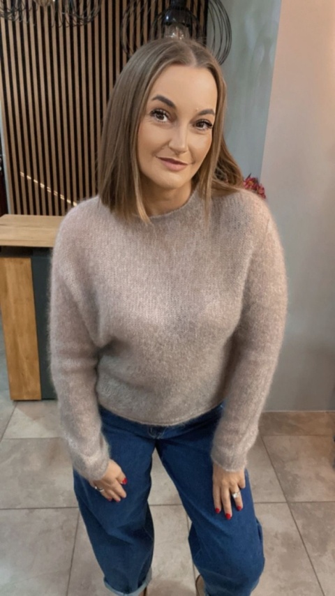 Sweter Kid Moher - klasyczny krój z okrągłym dekoltem - Fango