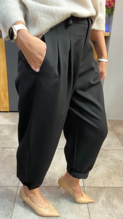 Spodnie z zakładkami - Czarne