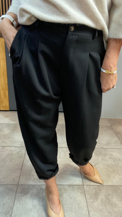 Spodnie z zakładkami - Czarne