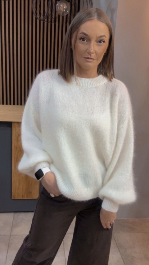 Sweter CXL Collection z moherem – Śmietanka