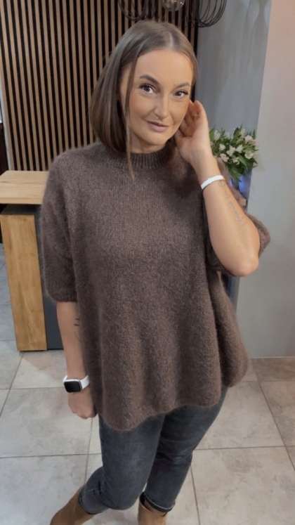 Sweter CXL - miękki i stylowy - Brąz