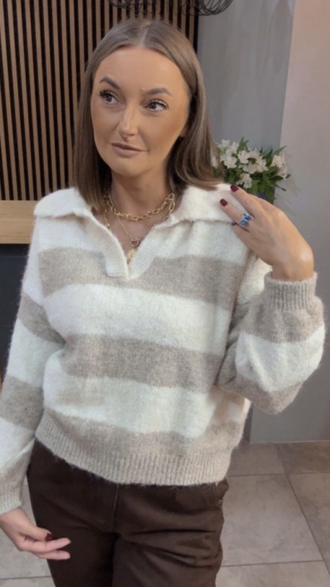 Sweter w paski z kołnierzykiem - Beżowy