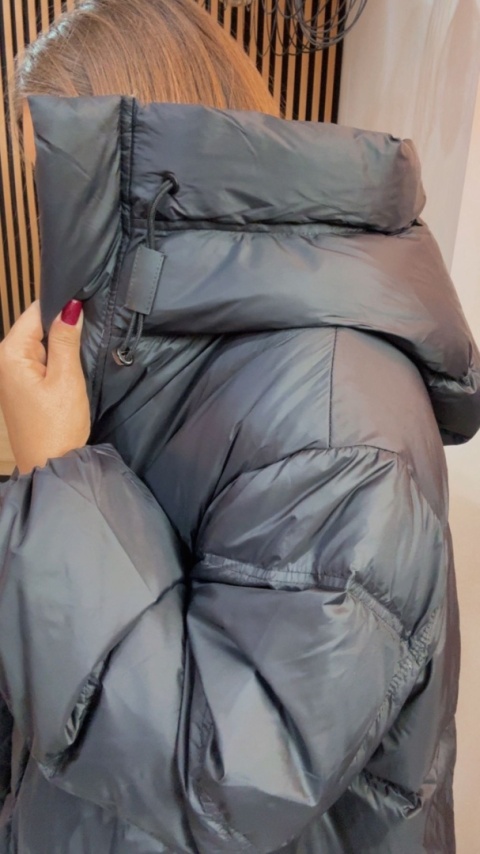 Kurtka naturalny puch Estelle - Czarna