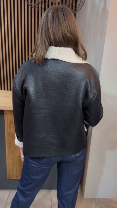 Kurtka z kożuchem - ekoskóra, czarna