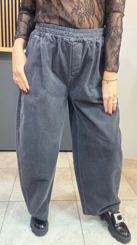 Spodnie sztruksowe Gioya & Co. - Smoke