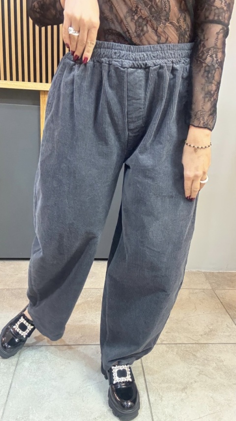 Spodnie sztruksowe Gioya & Co. - Smoke