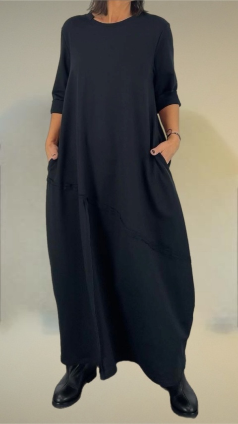 Sukienka Wendy Trendy – luźna, czarna midi/maxi