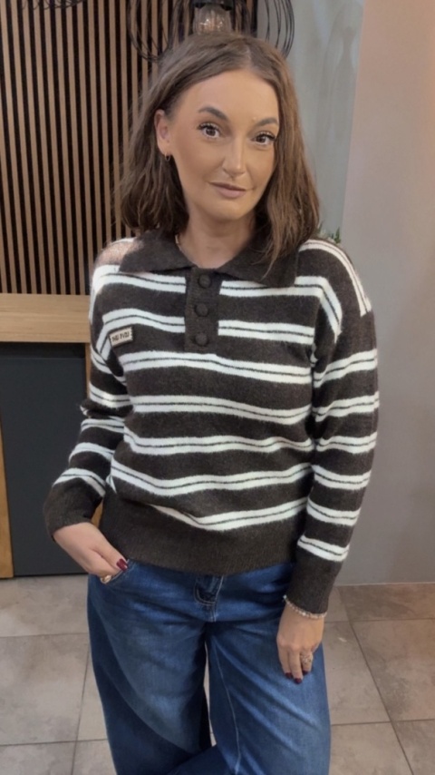 Sweter w paski z kołnierzykiem VICBEE