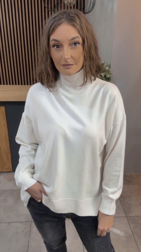 Sweter z półgolfem oversize Finery - Śmietanka