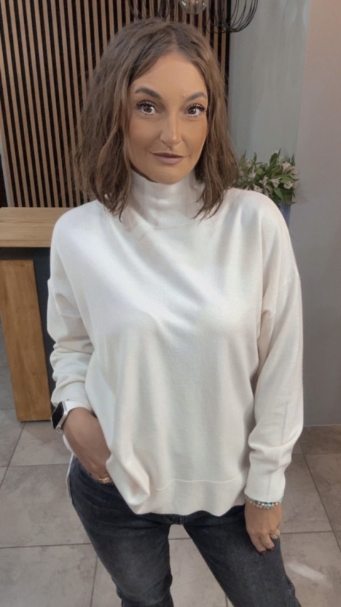 Sweter z półgolfem oversize Finery - Śmietanka