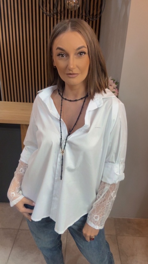 Koszula POSSE z koronkowymi rękawami - Biała