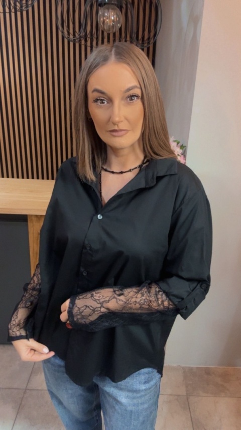 Koszula POSSE z koronkowymi rękawami - Czarna