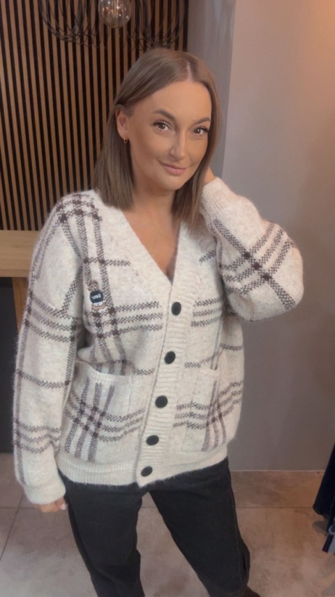 Kardigan DEGREES – ciepły, miękki i stylowy