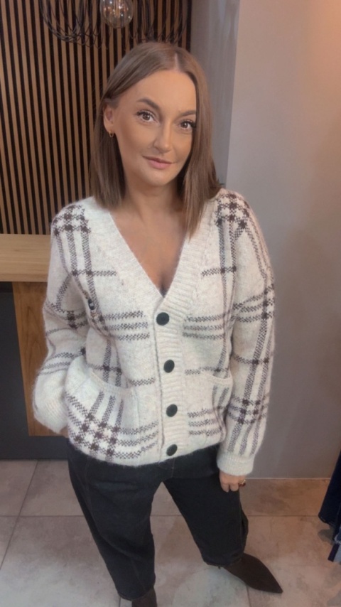 Kardigan DEGREES – ciepły, miękki i stylowy