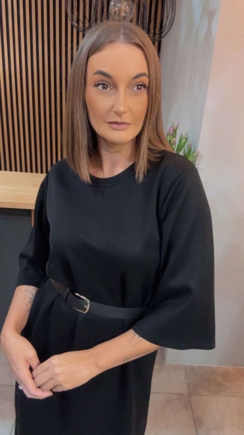 Sukienka z paskiem – Czarna