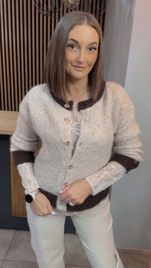 Sweter VICBEE z kontrastowymi wykończeniami