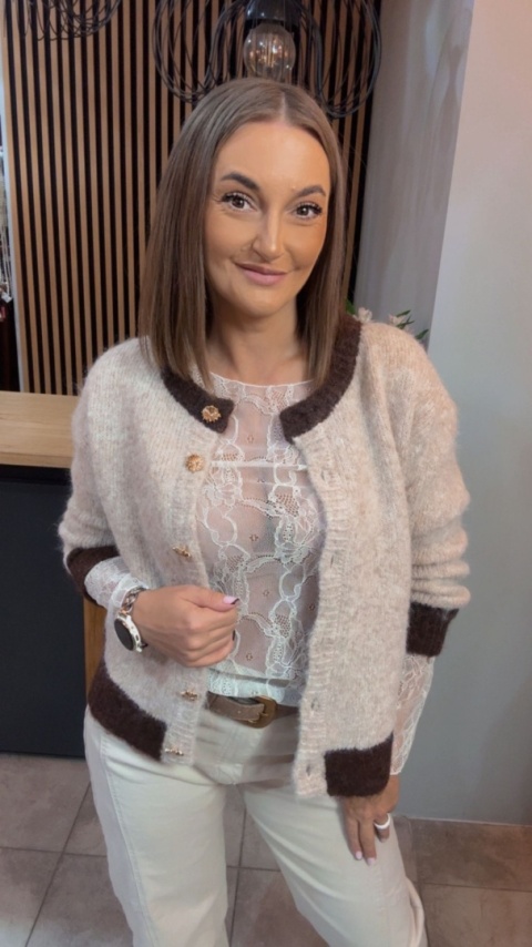 Sweter VICBEE z kontrastowymi wykończeniami