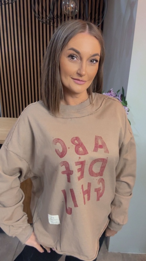 Bluza Oversize „Art Letters” - Ciepły Beż