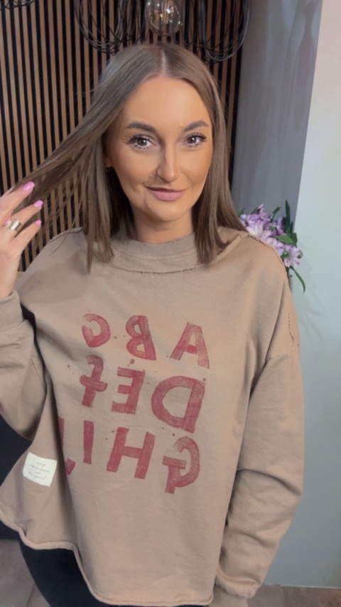 Bluza Oversize „Art Letters” - Ciepły Beż