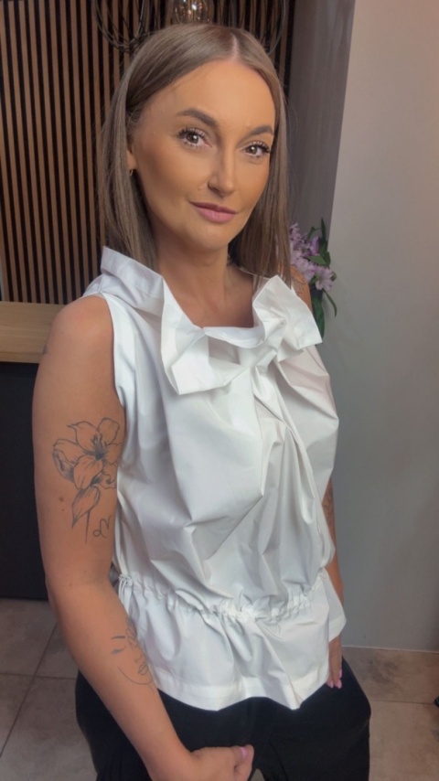 Bluzka Wendy Trendy – model z efektem „crinkle”