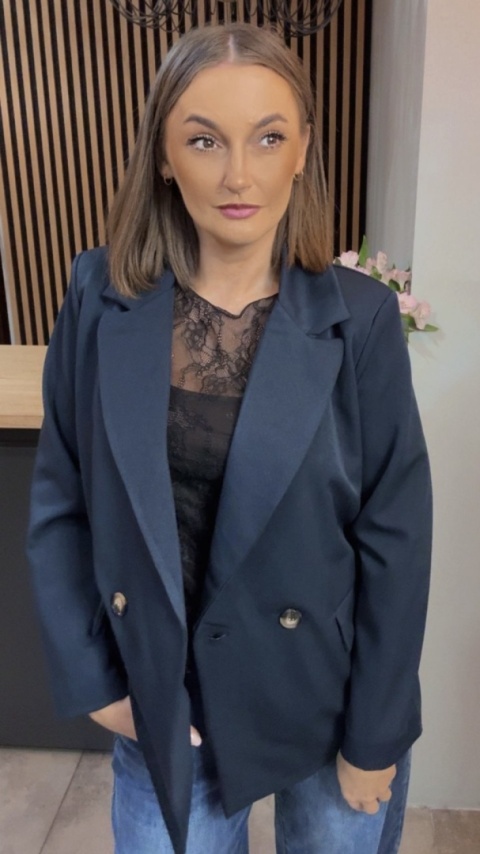 Elegancka Marynarka Dwurzędowa – Granatowa