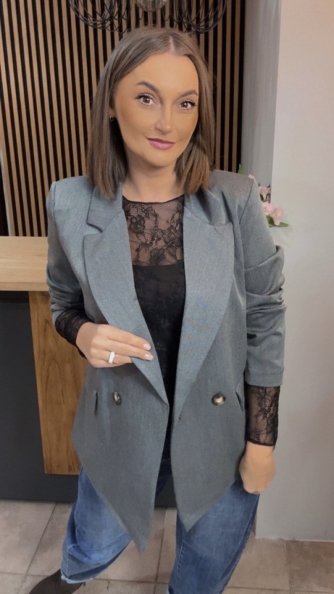 Elegancka Marynarka Dwurzędowa – Szara