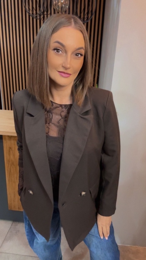 Elegancka Marynarka Dwurzędowa – Brązowa