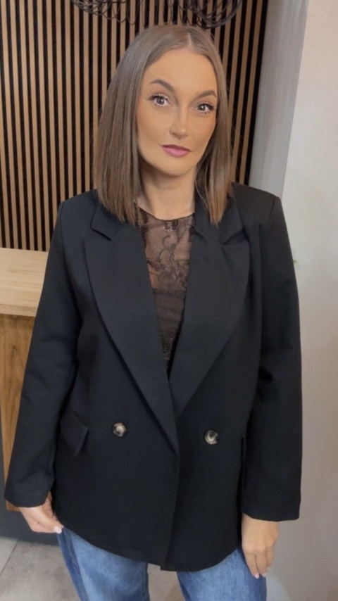 Elegancka Marynarka Dwurzędowa – Czarna