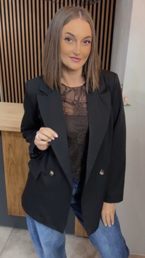 Elegancka Marynarka Dwurzędowa – Czarna