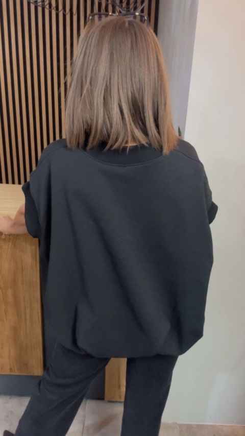 Kamizelka / Bluza z Dekoltem w Serek - Model Oversize