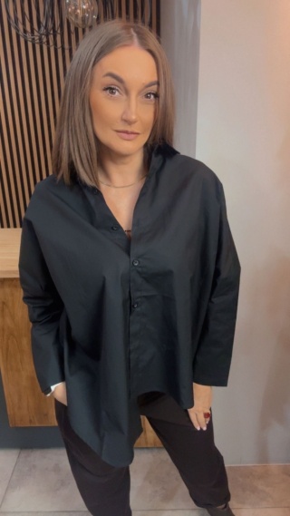 Koszula oversize z asymetrycznym bokiem - Cyard™