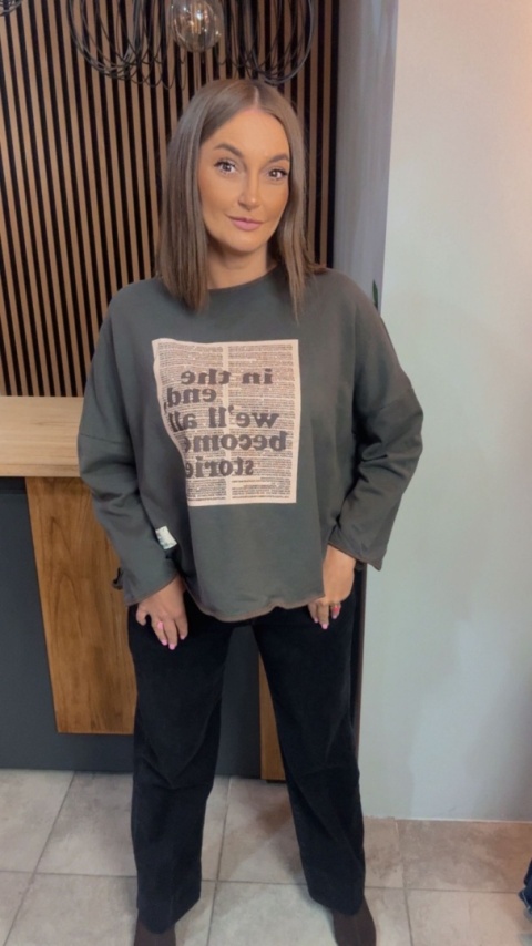 Bluza oversize z nadrukiem „In the end we’ll all become stories”