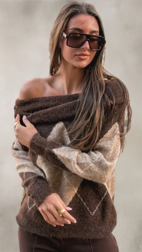 Sweter VICBEE - Argyle z szerokim kołnierzem - Coffee