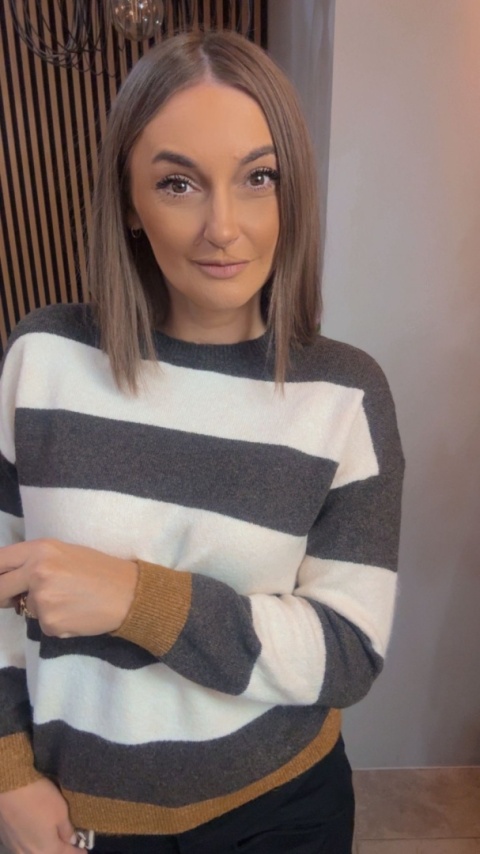 Sweter w szerokie pasy – BLUOLTRE®