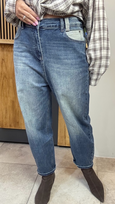 Jeansy z kontrastową kieszenią – Premium Denim